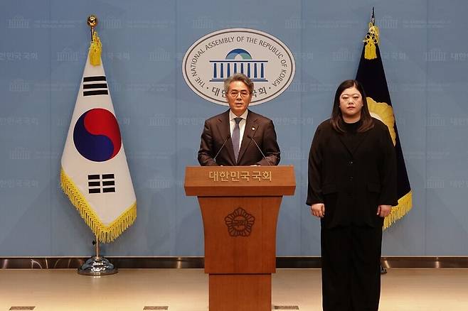 ▲ 더불어민주당 김기표(경기 부천시을) 국회의원은 14일 국회 소통관에서 기자회견을 열고 '유아교육법' 및 '영유아보육법' 일부개정법률안을 대표발의했다고 밝혔다. /사진제공=김기표 의원실