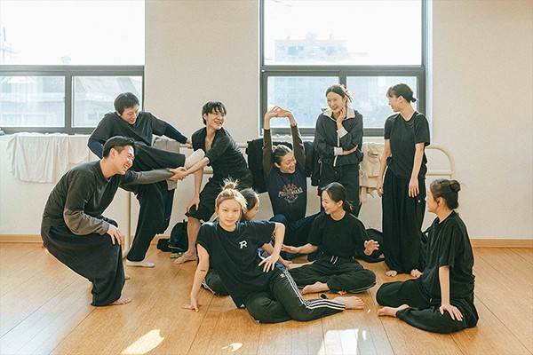 iclickart ‘헉-Hug’ 출연진