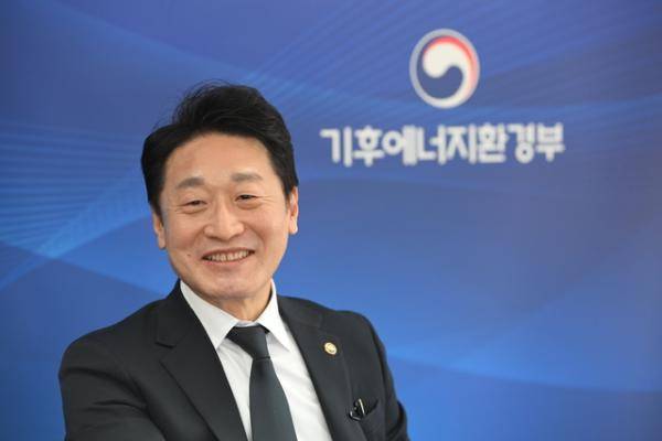 ◇이호현 기후에너지환경부 제2차관이 지난 8일 서울 종로구에서 취재진을 만나 인터뷰하고 있다. 신세희기자