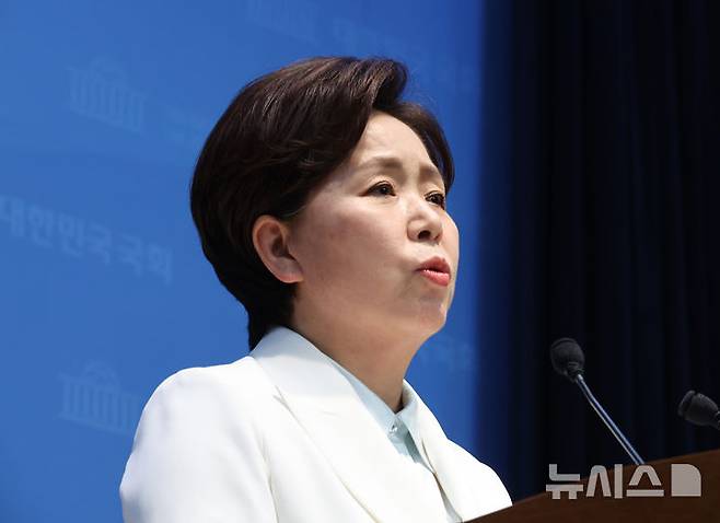 [서울=뉴시스] 김금보 기자 = 양향자 국민의힘 최고위원이 10일 오후 서울 여의도 국회 소통관에서 경기도지사 출마선언 기자회견을 하고 있다. 2026.04.10. kgb@newsis.com