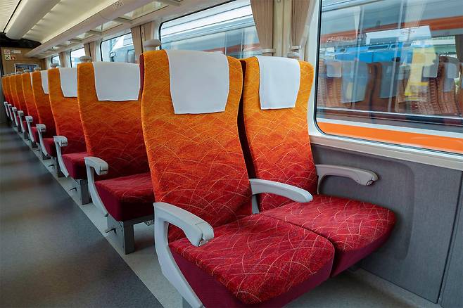 JR 일반 열차 객실 [JR 공식 홈페이지]