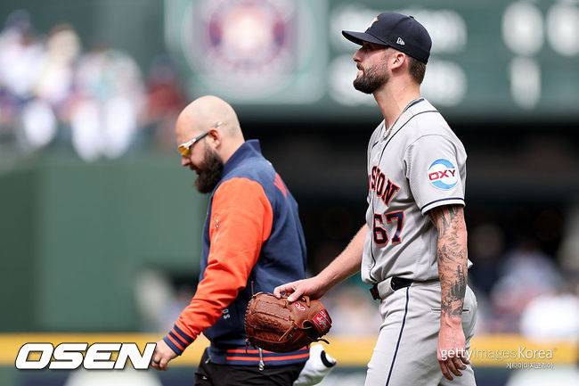[사진] 휴스턴 코디 볼튼이 부상으로 교체되고 있다. ⓒGettyimages(무단전재 및 재배포 금지)
