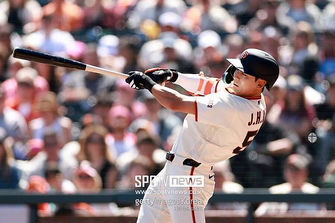 ▲ 시즌 초반 타율이 1할대로 처지면서 좀처럼 힘을 쓰지 못하고 있는 이정후