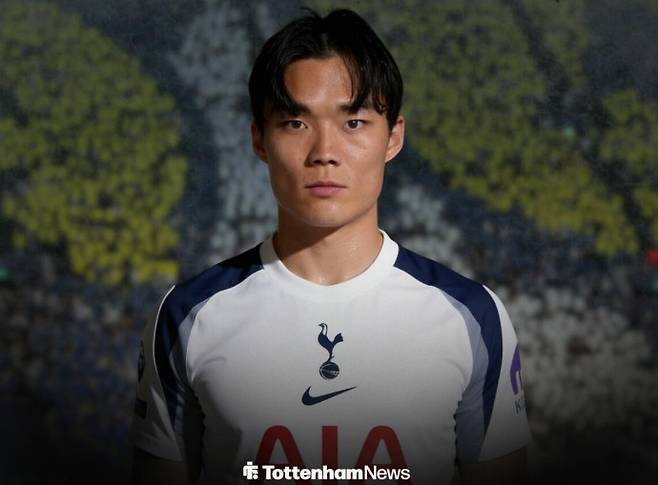 오현규가 토트넘 유니폼을 입은 가상의 모습. /사진=토트넘 훗스퍼 뉴스 갈무리
