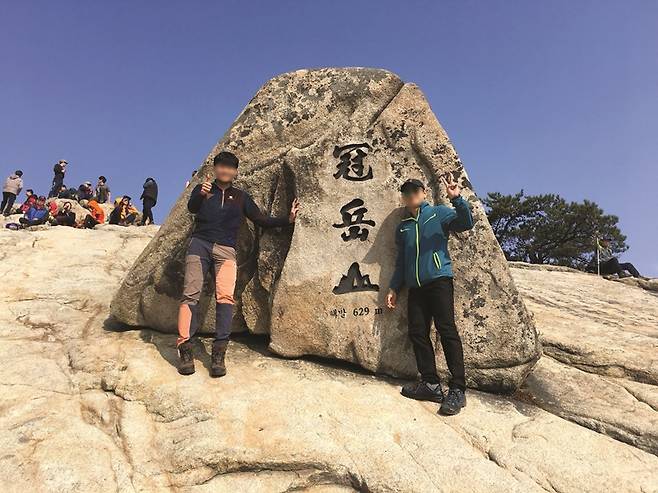 최근 2030세대 사이에서 관악산 개운산행開運山行이 유행처럼 번지고 있다.[사진｜더스쿠프 포토]