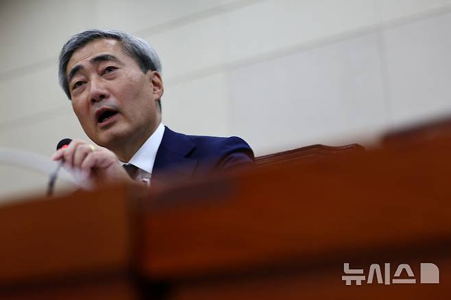 신현송 한국은행 총재 후보자가 15일 국회 재정경제기획위원회에서 열린 인사청문회에서 의원 질의에 답변하고 있다. /제공=뉴시스