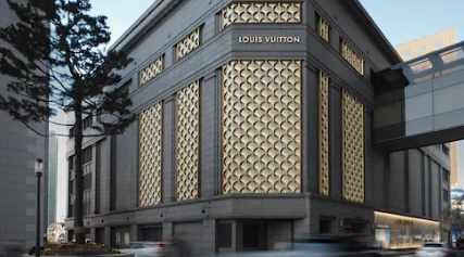 신세계백화점 본점의 ‘LV 더 플레이스 서울, 신세계 더 리저브’. (출처=‘루이비통코리아’ 홈페이지 캡처)