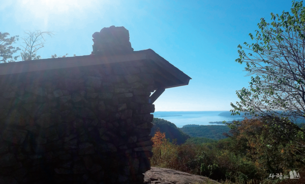 허드슨강 뷰가 멋진 West Mountain Shelter(NY)&nbsp;