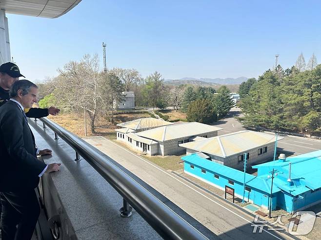 라파엘 그로시 국제원자력기구(IAEA) 사무총장이 15일 방한 중 비무장지대(DMZ)를 방문했다. 2026.04.15. (그로시 엑스 갈무리)