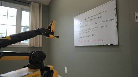 스팟이 할 일 목록을 확인하는 장면 [사진=현대차그룹]