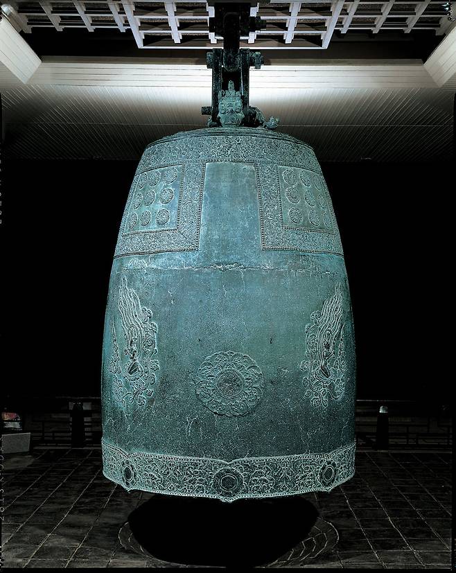 방탄소년단(BTS)이 앨범 <아리랑>에 타종 소리를 담았던 성덕대왕신종. /사진출처. 국가유산포털.