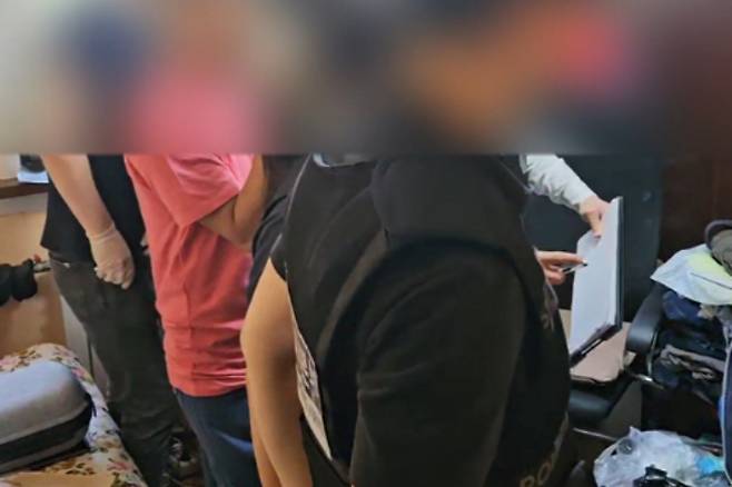 압수수색 현장. 경기남부경찰청 제공