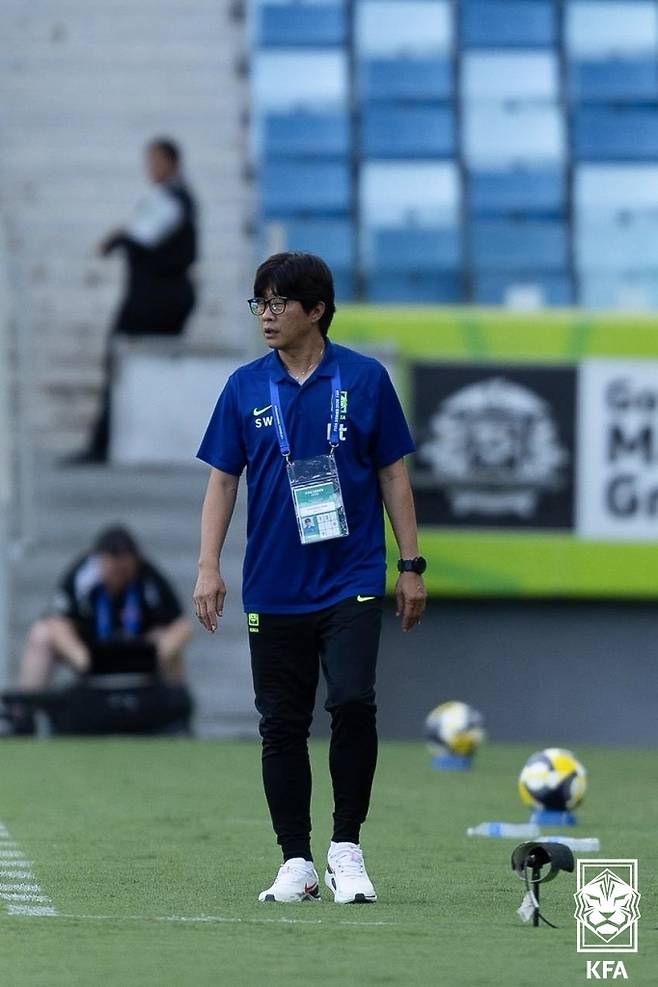 ▲ 신상우호는 내년 브라질에서 열리는 FIFA 여자 월드컵을 대비하고 있다. 개최국에서 미리 뛰어볼 수 있던 이번 원정에서 한국은 브라질과 1차전에서 1-5 패배에 이어 캐나다에도 1-3으로 져 세계 강호와 격차를 확인했다. ⓒ대한축구협회