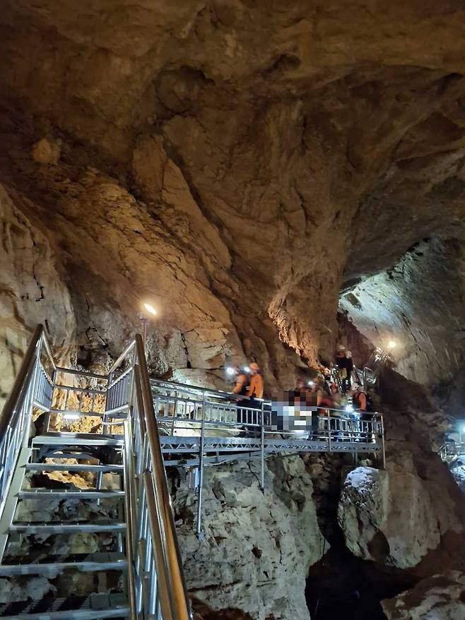 삼척 환선굴 추락사고 현장 [강원특별자치도소방본부 제공. 재판매 및 DB 금지]
