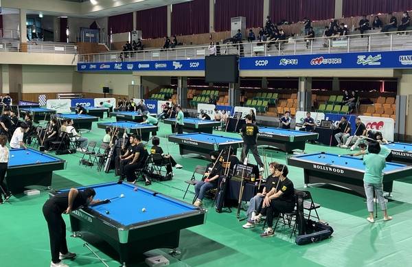 지난해 고성군에서 열린 고성군수배 전국당구대회 경기 모습. /고성군