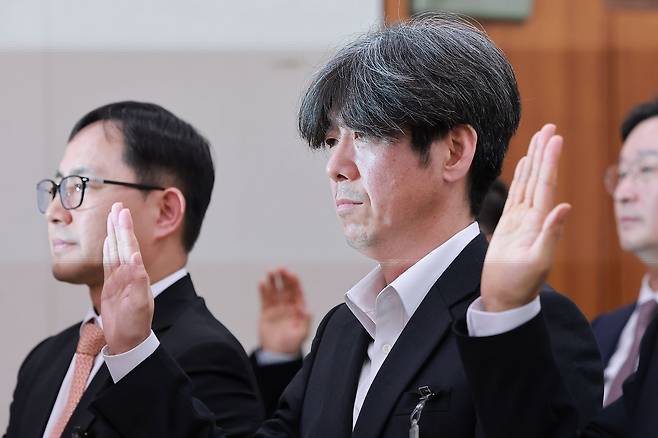 지난 16일 국정조사특별위원회에서 증인 선서하는 남욱 변호사 〈사진=연합뉴스〉