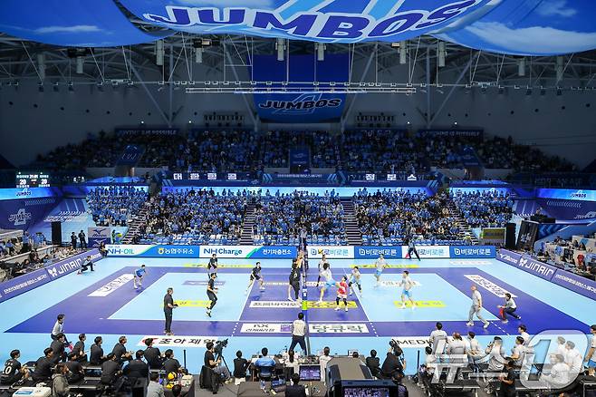 2025-26 V리그가 관중, 시청률이 증가하며 흥행에 성공했다. ⓒ 뉴스1 안은나 기자