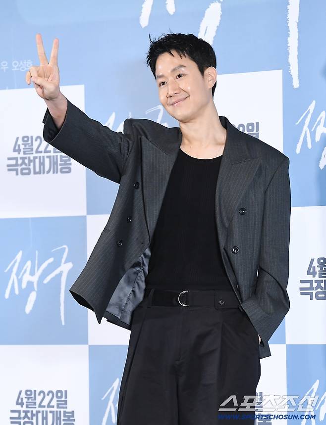 영화 '짱구' 시사회가 16일 오후 서울 CGV용산에서 열렸다. 배우 정우가 포즈 취하고 있다. 정재근 기자 cjg@sportschosun.com/2026.4.16/