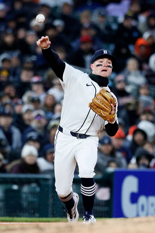 <yonhap photo-2700="">디트로이트와 8년 장기 계약에 합의한 케빈 맥고니글. [AFP=연합뉴스]</yonhap>