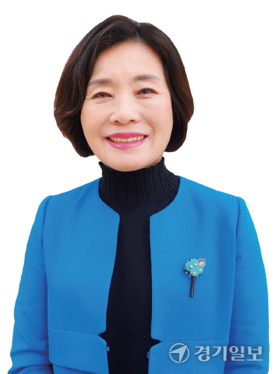 이금화 안양 신기초등학교 교장. 박화선기자