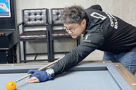 옵티머스빌리어드 박지수 대표가 10여년만에 당구선수로 복귀한다. 박 대표는 16일 안동시장배 남자개인전 256강전에서 서창훈과 첫 경기를 치른다. (사진=옵티머스빌리어드)