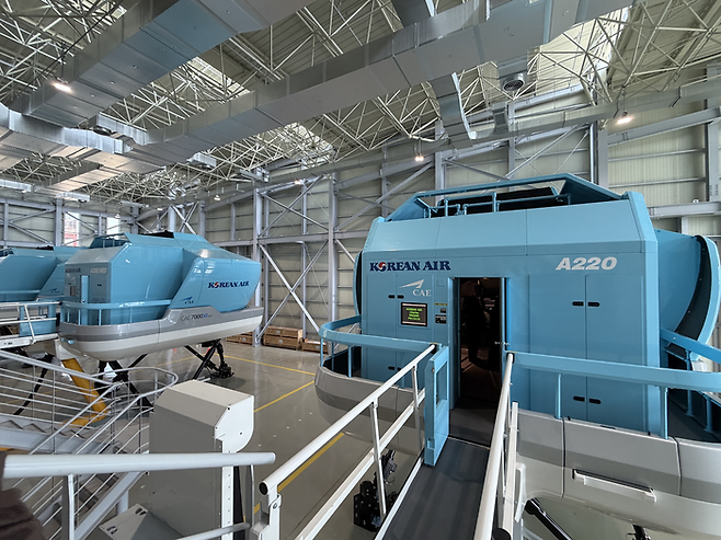 ‘조종사 모의비행장치(Full Flight Simulator·FFS)’. [안서진 기자]