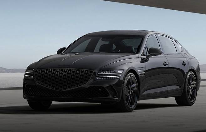 성공과 권위를 상징하는 ‘블랙 컬러’를 적용한 제네시스 G80 블랙 [사진출처=현대차]