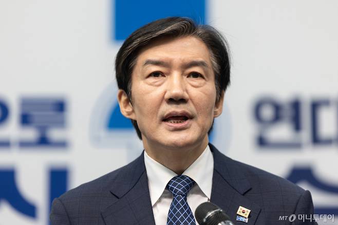 (서울=뉴스1) 이승배 기자 = 조국 조국혁신당 대표가 14일 서울 여의도 국회에서 6.3 국회의원 재보궐선거 평택을 출마 기자회견을 하고 있다. 2026.4.14/뉴스1  Copyright (C) 뉴스1. All rights reserved. 무단 전재 및 재배포,  AI학습 이용 금지. /사진=(서울=뉴스1) 이승배 기자