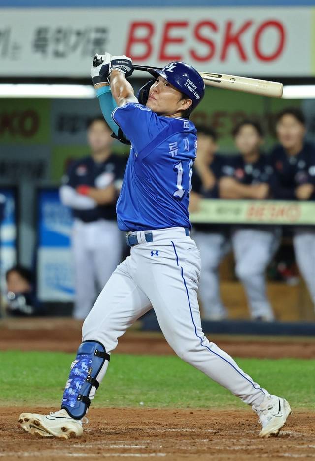 올해 체중 8㎏을 감량하고 2026시즌 초반 맹타를 휘두르고 있는 삼성 류지혁.  삼성 제공