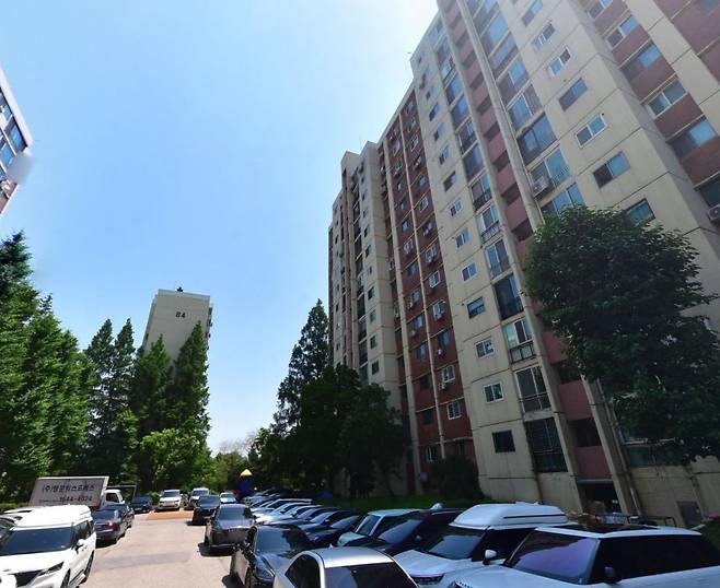 압구정현대 6,7차 단지. [네이버 로드뷰]