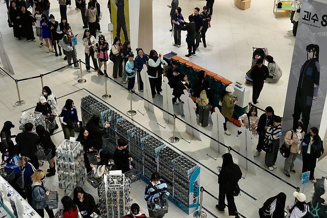 롯데백화점 '괴수 8호' 팝업스토어 [롯데백화점 제공. 재판매 및 DB 금지]