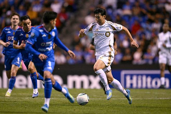 고지대에서는 공기가 부족해 선수들의 호흡과 심박수가 평지보다 빠르게 올라간다. 사진=AFPBB NEWS