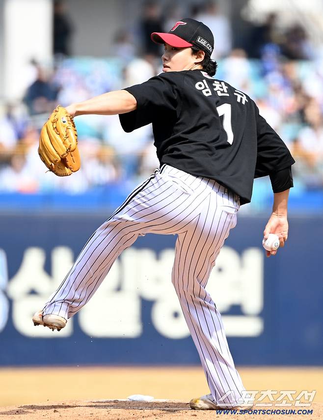 22일 대구삼성라이온즈파크에서 열린 LG와 삼성의 시범경기. LG 선발투수 임찬규가 역투하고 있다. 대구=허상욱 기자wook@sportschosun.com/2026.03.22/