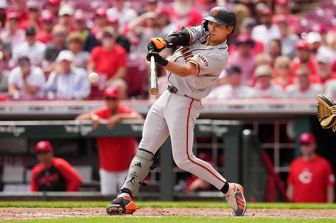 CINCINNATI, OHIO - APRIL 16: Jung Hoo Lee #51 of the San Francisco Giants hits a single during the ninth inning against the Cincinnati Reds at Great American Ball Park on April 16, 2026 in Cincinnati, Ohio.   Dylan Buell/Getty Images/AFP (Photo by Dylan Buell / GETTY IMAGES NORTH AMERICA / Getty Images via AFP)







<저작권자(c) 연합뉴스, 무단 전재-재배포, AI 학습 및 활용 금지>