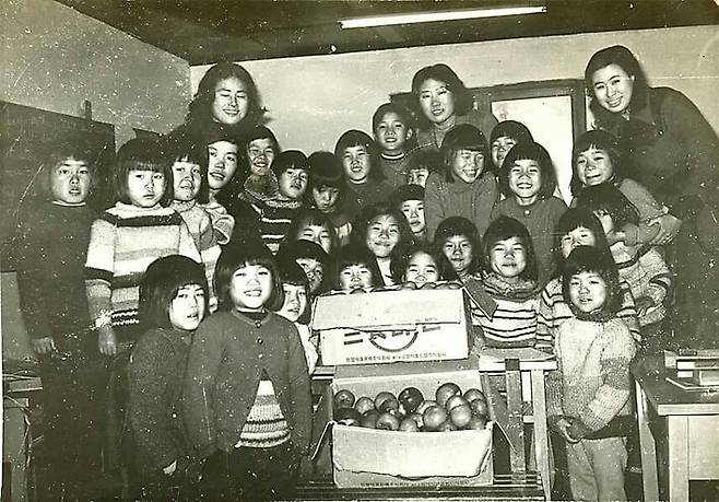 경기도 시흥에 있던 수풀원(이사벨 보육원) 원생들의 모습. 고아권익연대 제공