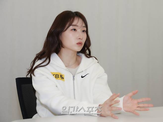 쇼트트랙선수 최민정이 13일 오후 서울 강남구 올댓스포츠 본사에서 일간스포츠와 인터뷰를 진행하고 있다. 서병수 기자 qudtn@edaily.co.kr /2026.04.13/
