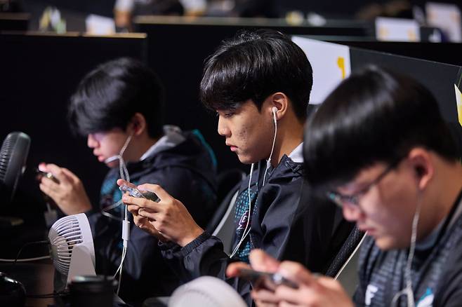 지난해 8월 부산 이스포츠 경기장에서 열린 2025 KEL '배틀그라운드 모바일' 본선 7주차 경기 현장. KeSPA 제공