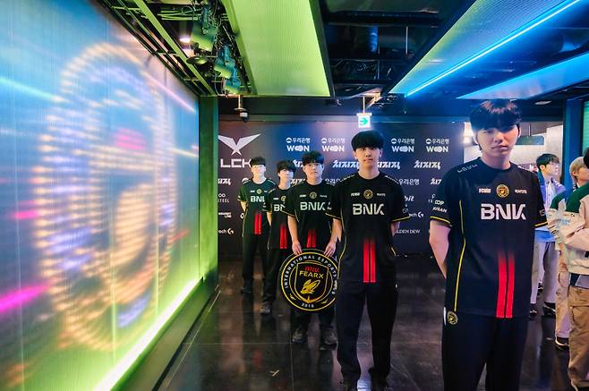 BNK 피어엑스 선수단. 라이엇 게임즈 제공