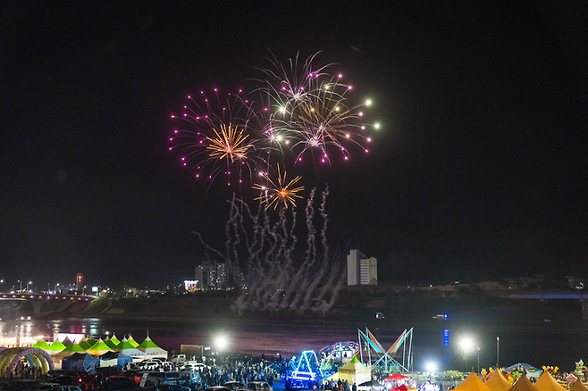 강원 영월 단종문화제 불꽃놀이 / 사진= 영월문화관광재단