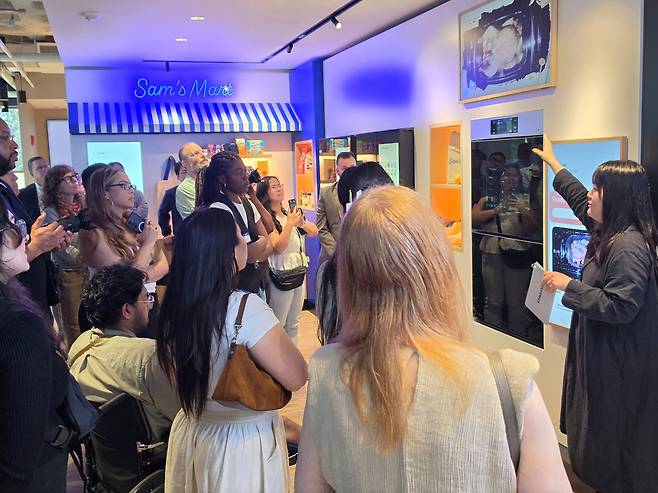 삼성전자가 15일(현지시간)부터 이틀간 미국에서 가전 기술 세미나 ‘더 브리프 뉴욕(The Brief New York)’을 열고 인공지능(AI) 기반의 차별화된 홈 라이프스타일을 소개했다. 사진제공=삼성전자