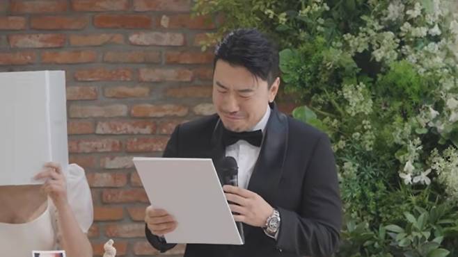 이시언. 사진|유튜브 채널 ‘한혜진’