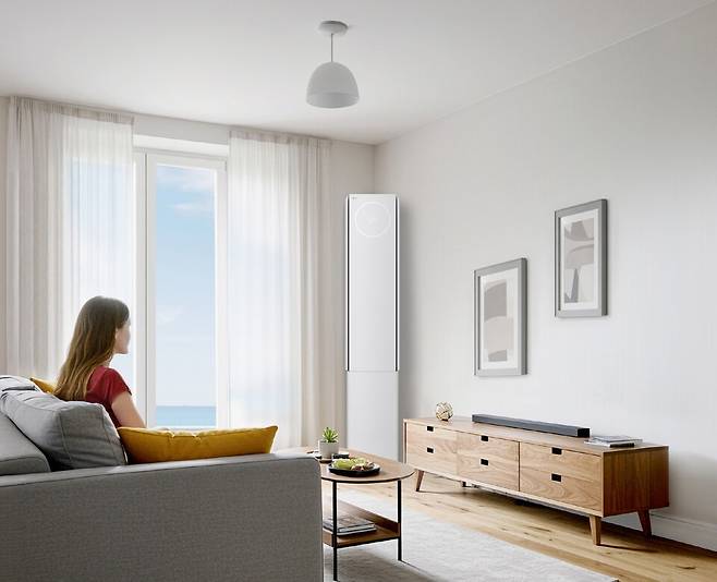 LG전자가 지난달 출시한 2026년형&nbsp;'LG 휘센 AI 오브제컬렉션 뷰I' 제품컷. [이미지=LG전자]