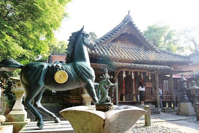 하치만구 신사.(하나투어)