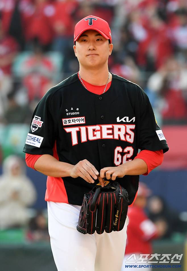 28일 인천 SSG랜더스필드에서 열린 SSG와 KIA의 경기. 마무리 정해영이 9회 강판되고 있다. 인천=박재만 기자 pjm@sportschosun.com/2026.03.28/