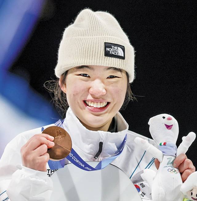 동계올림픽 당시 동메달을 목에 걸고 기뻐하는 유승은 선수. /장련성 기자