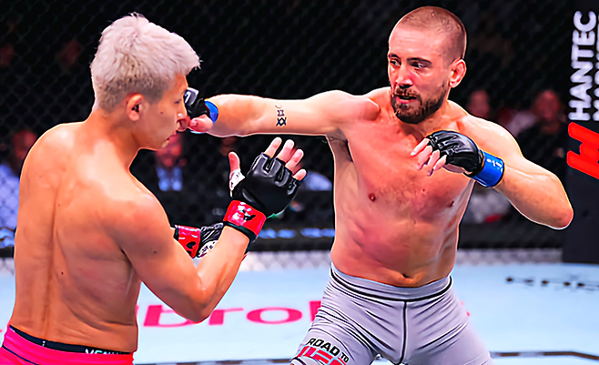 서배스천 설러이가 2026년 2월 호주 시드니 슈퍼돔에서 아시아 종합격투기 인재 발굴 프로젝트 Road to UFC 시즌4 페더급 토너먼트 결승전을 치르고 있다. 사진=TKO