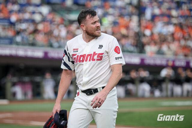 3회를 채우지 못한 비슬리./롯데 자이언츠