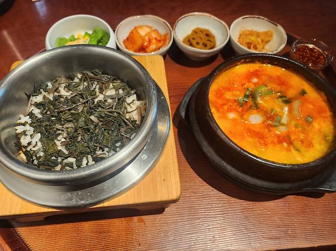 탄수화물이 풍부한 쌀과 함께 조리해 곤드레밥을 지으면 맛과 영양 모두 훌륭한 음식이 된다. 박윤희&nbsp;기자