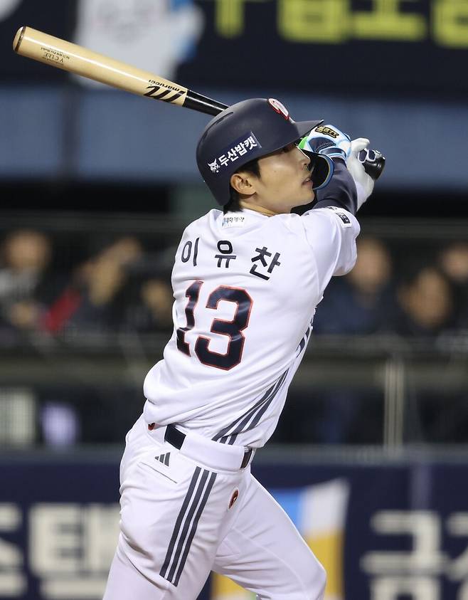 ▲ 끝내기 안타를 친 이유찬 ⓒ두산베어스
