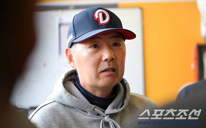 15일 인천SSG랜더스필드에서 열린 SSG와 두산의 경기. 두산 김원형 감독이 인터뷰를 하고 있다. 인천=박재만 기자 pjm@sportschosun.com/2026.04.15/